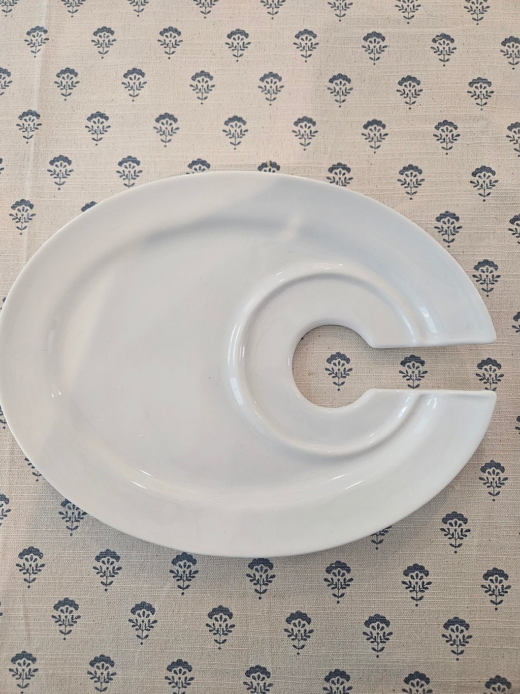 Wine and Appetizer Plate – Party Plate with Wine Glass Holder