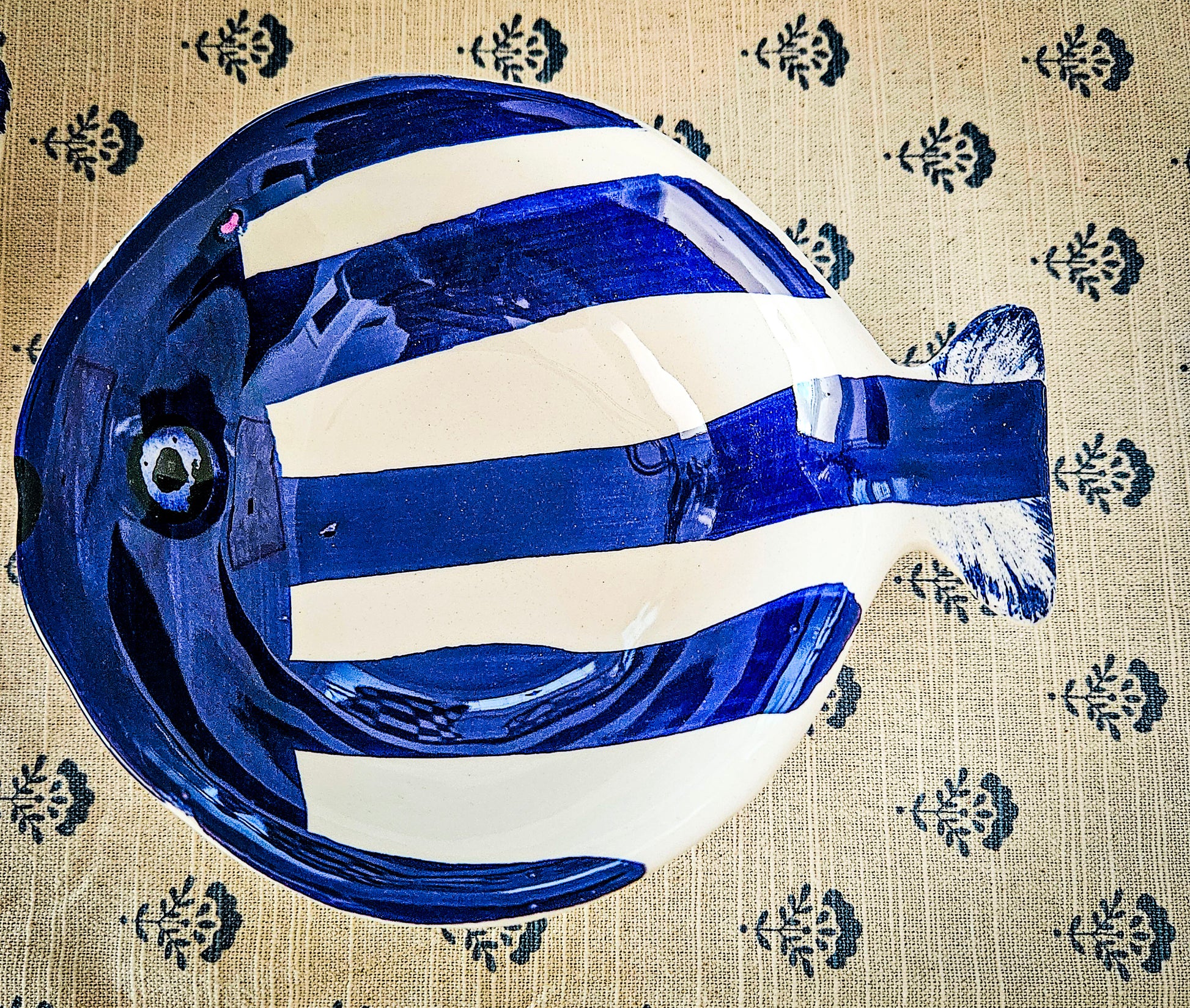 Ceramic fish plates - Pair