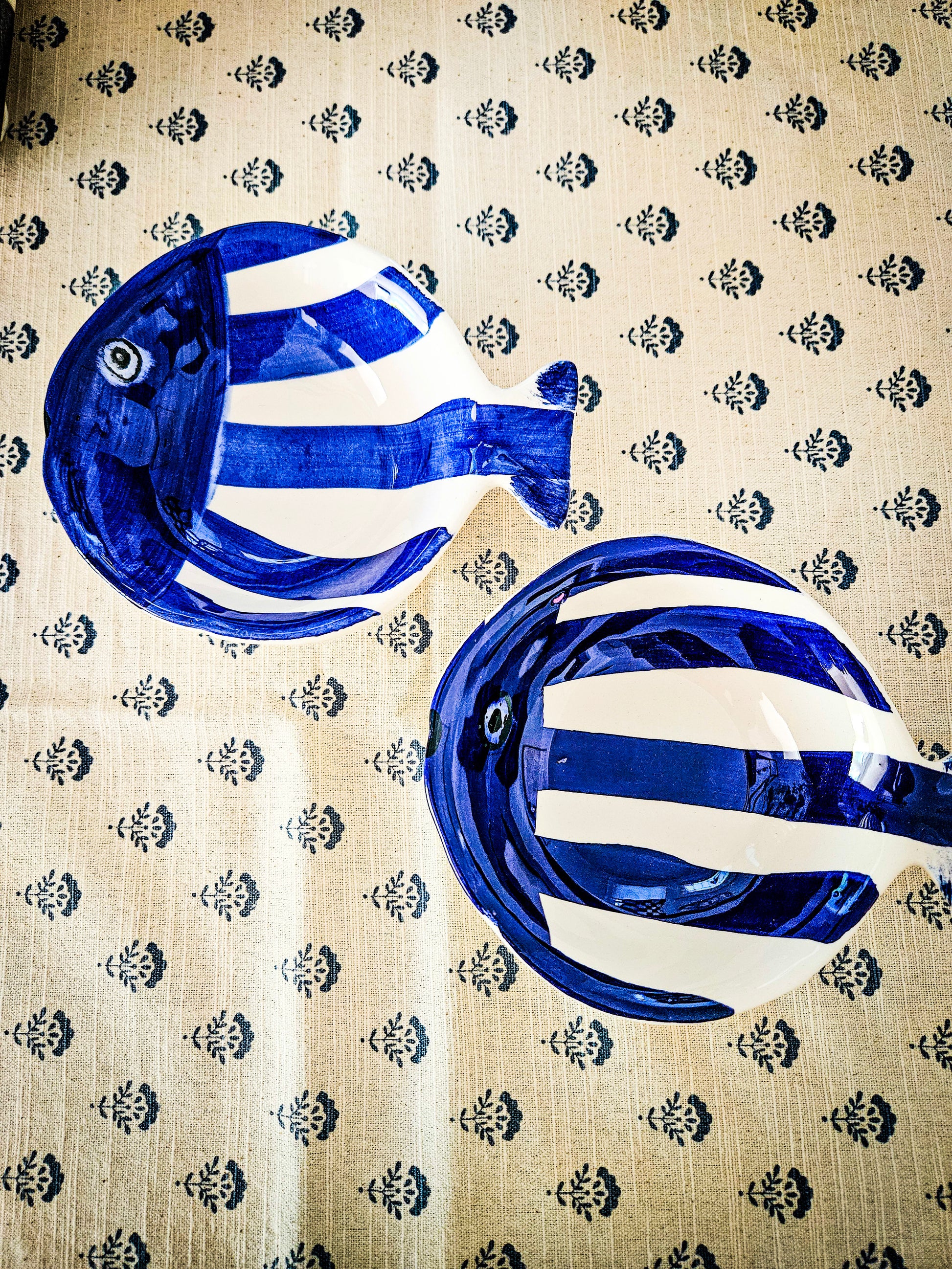 Ceramic fish plates - Pair